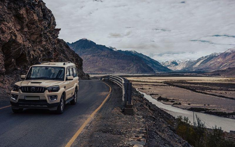 mahindra scorpio for rent in nepal